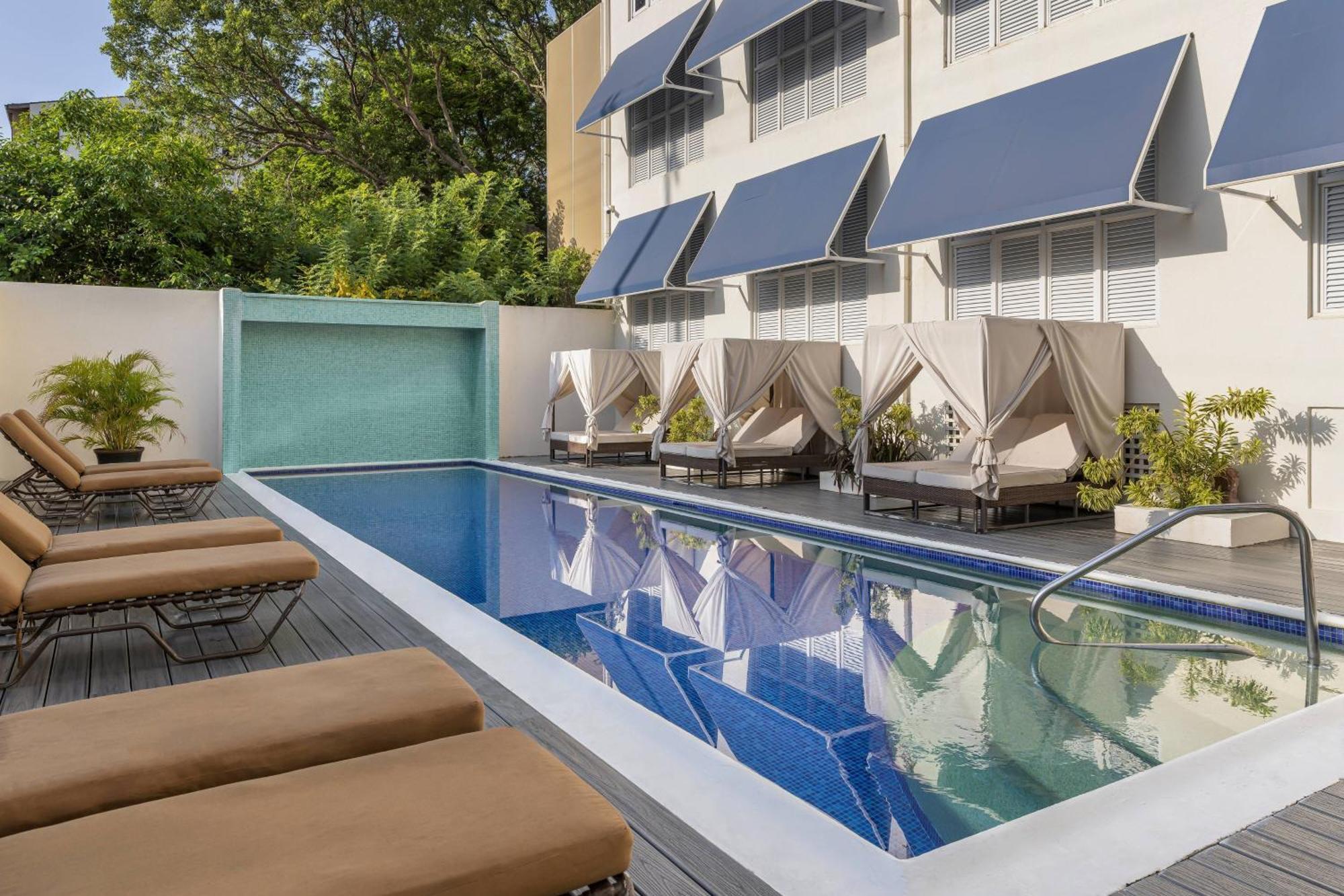 Waves Resort & Spa, Barbados, An Autograph Collection All-Inclusive Resort Saint James Exterior foto